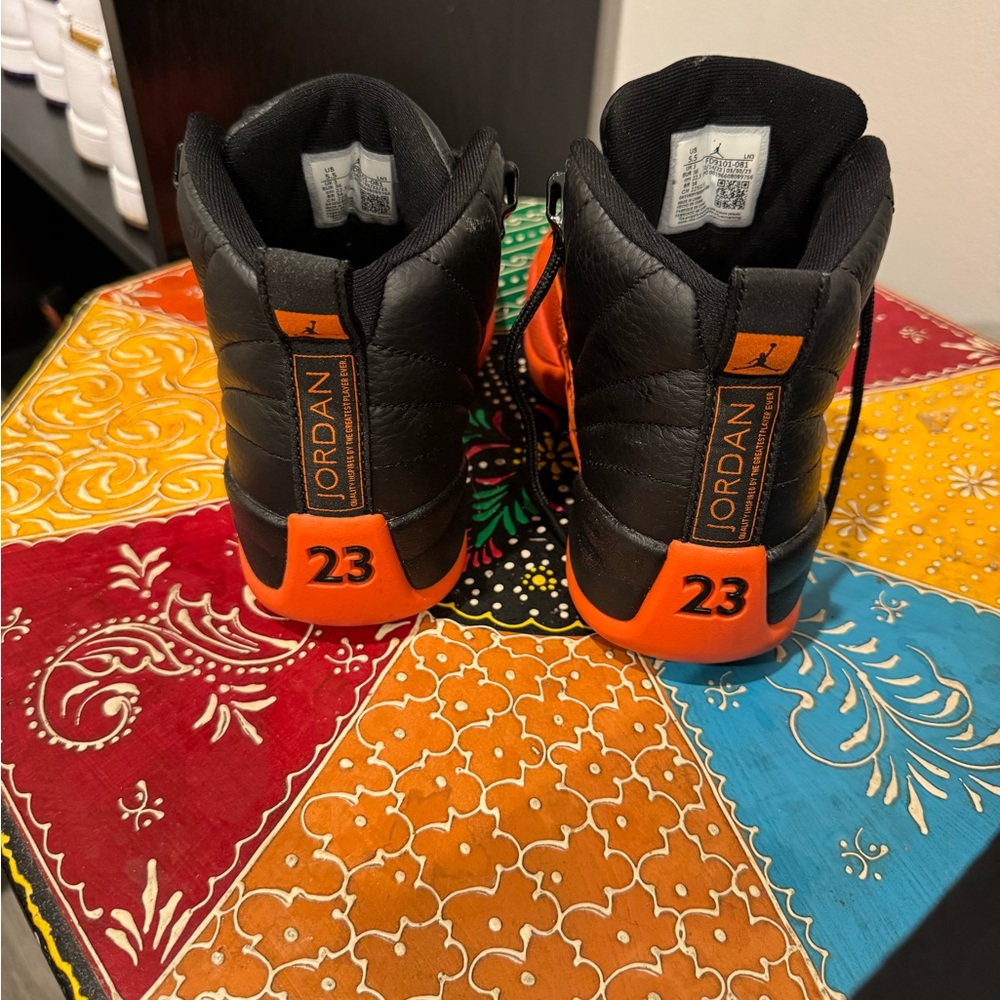 WNBA All-Star Jordan 12 Brilliant Orange - Picture 4 of 5